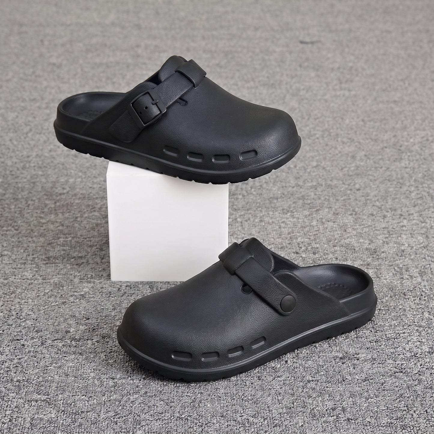 Maverik Clogs
